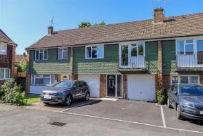 9, Lambs Crescent, Horsham RH12 4DH