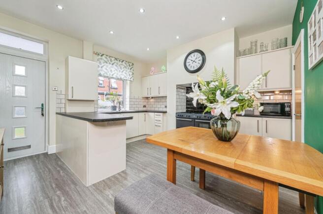 Kitchen/Dining Room