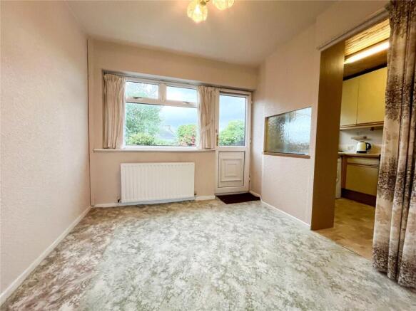 3 bed Semi-Detached for sale Image 4