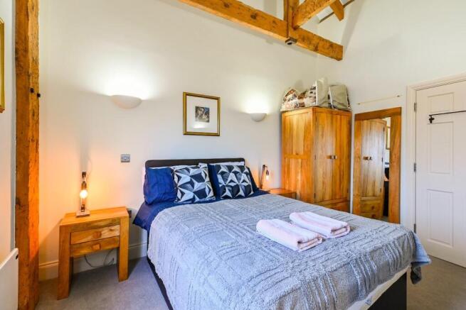 2 bed Flat for sale Image 12