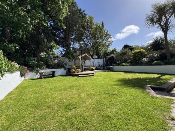 Lawned Rear Garden
