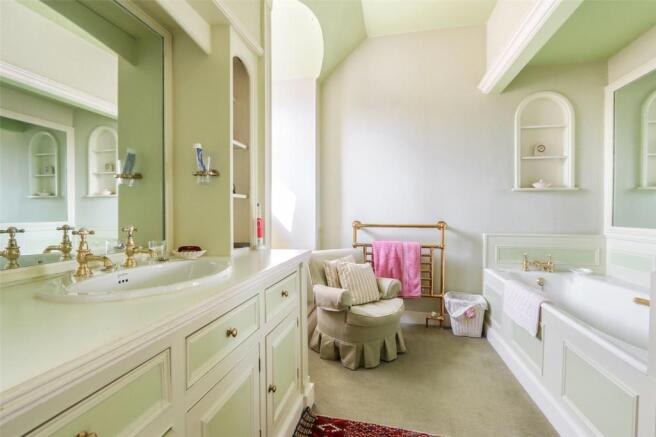 Principal Bathroom