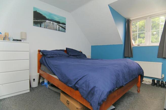 3 bed Terraced for sale Image 10