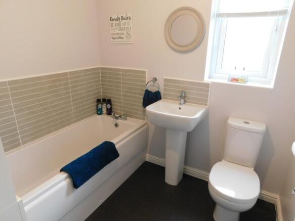 FAMILY BATHROOM