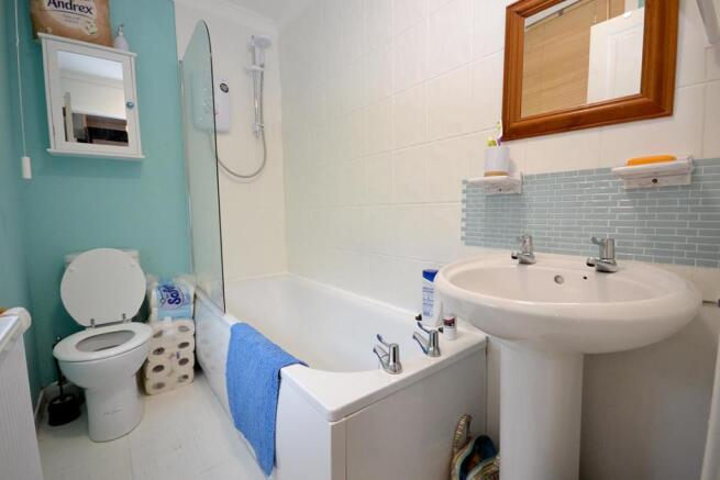 Bathroom.jpg