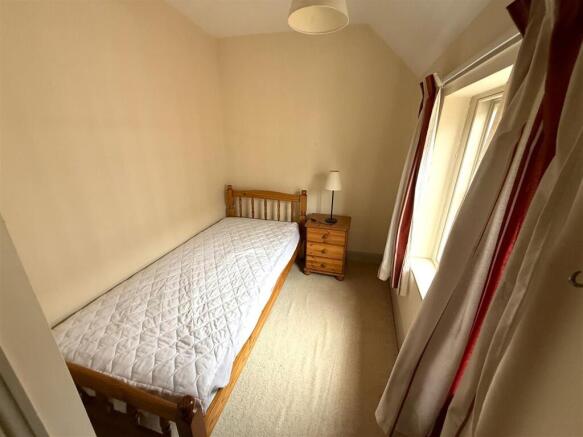 2 bed House to rent Image 9