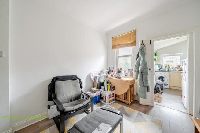 b0faaa11-7c14-4d5...