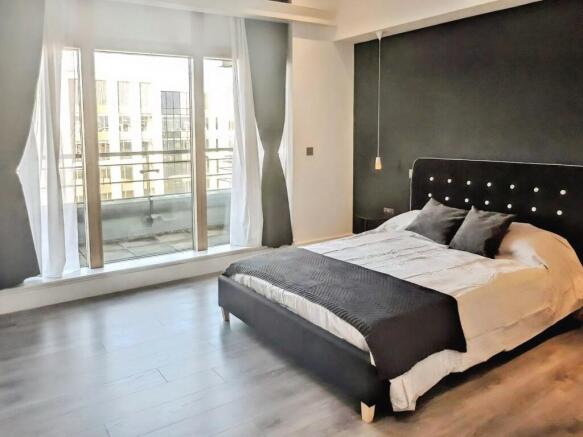 2 bed Flat to rent Image 6