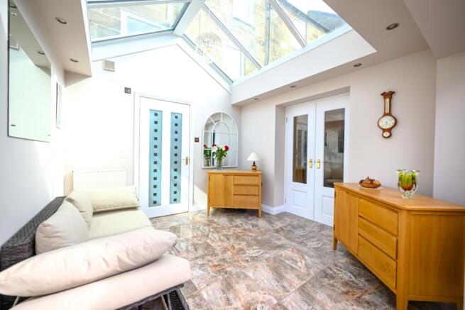 Cliff Terrace EweMove Marske-14