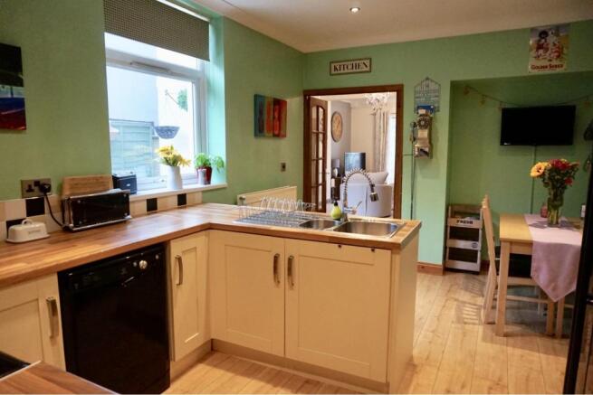 Kitchen/Breakfast