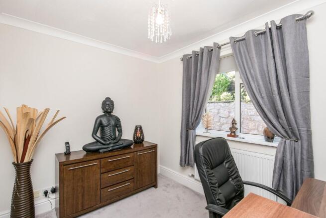Bedroom/Study