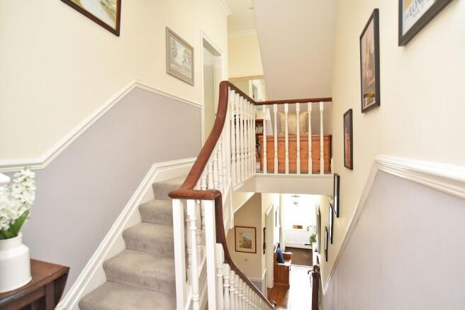 4 bed Terraced for sale Image 12