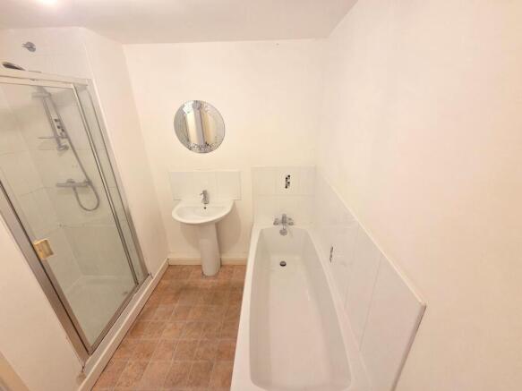 2 bed Apartment for sale Image 7