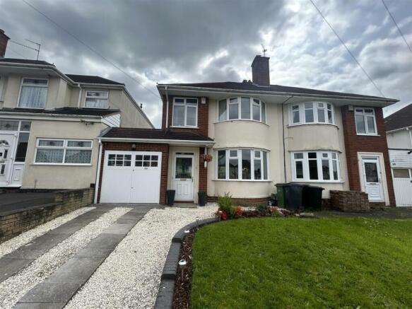 01 Windsor Drive Halesowen 1.jpg