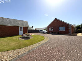 1, Cae Derwydd, Cemaes Bay LL67 0LP
