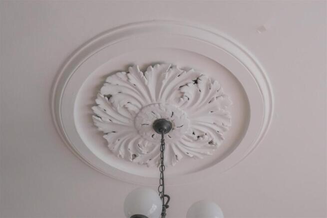 5 bed Terraced for sale Image 8