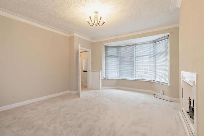 8701519-interior15-800.jpg