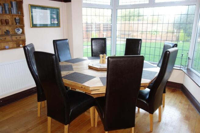 dining room.jpg