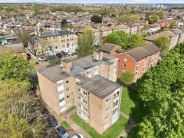 Flat 6, St Davids Court, Grosvenor Road, Wanstead, London E11 2HH