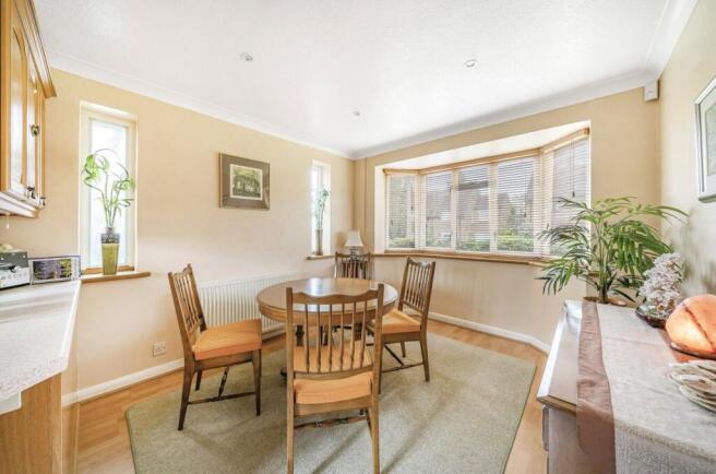 Great Goodwin Drive, Guildford, Surrey, GU1 photo 4