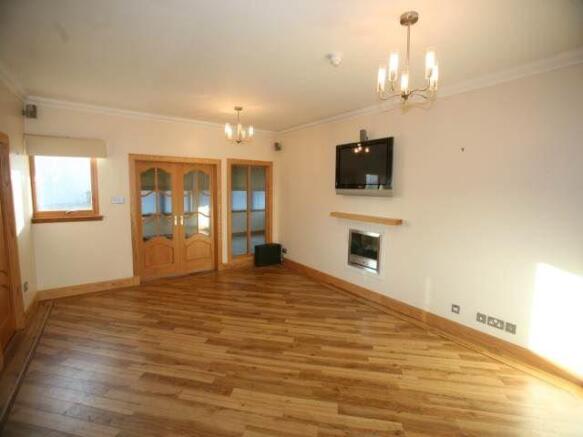 Kitchen Dining Area