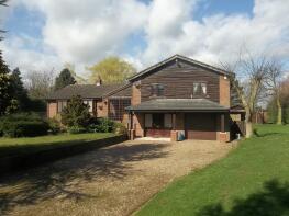 Lindum Lodge, High Street, Blyton, Gainsborough DN21 3JX