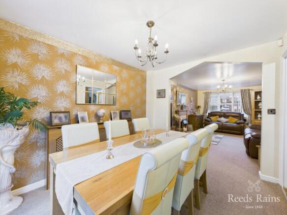 3 bed Detached for sale Image 10