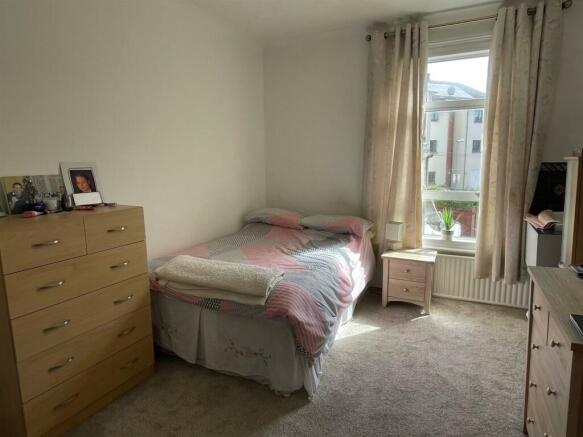 Bedroom....jpg