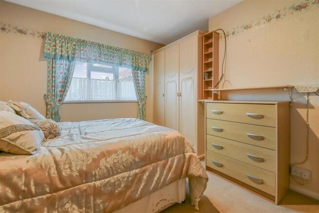 3 bed Semi-Detached for sale Image 11