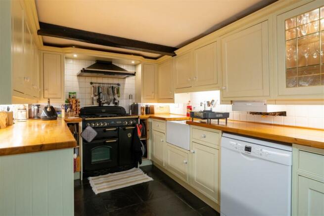 Kitchen-3.jpg