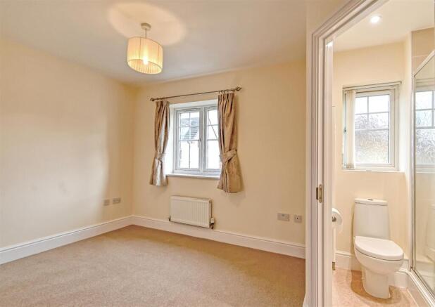 31 Wenlock Rise-5.jpg