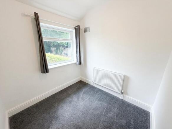 3 bed Semi-Detached to rent Image 6