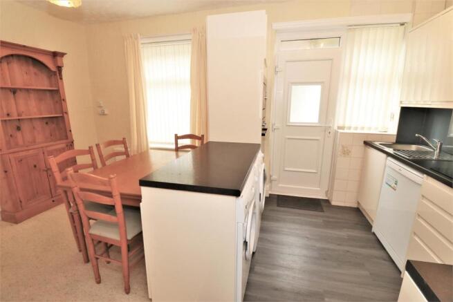 Kitchen Dining room.JPG