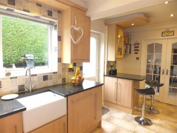 BREAKFAST KITCHEN