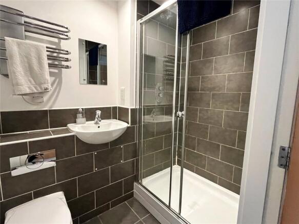 2 bed Apartment for sale Image 7