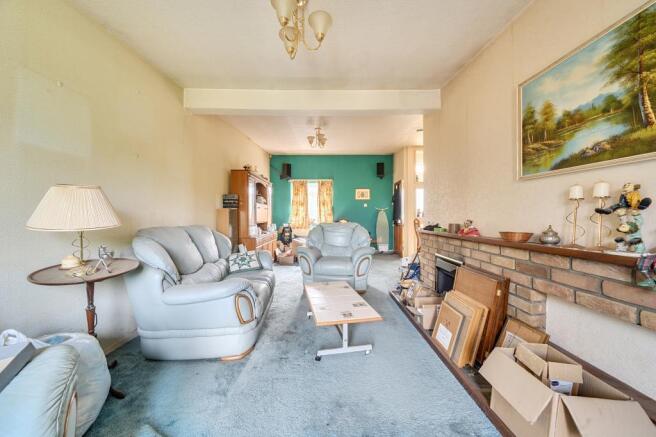 L-shaped Reception Room