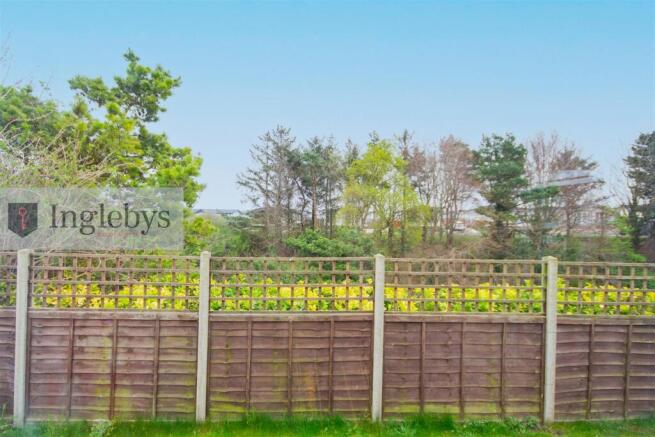 2 bed Park Home for sale Image 11