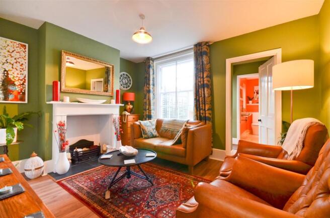 Lounge - Newport - Isle of Wight Estate Agents.JPG