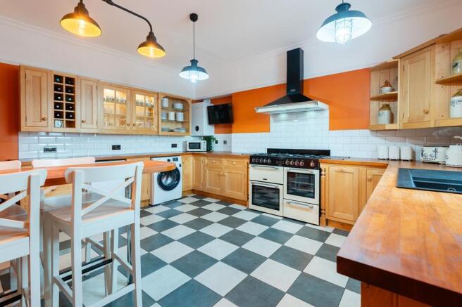 DINING KITCHEN