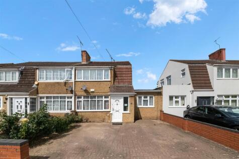 Cherry Grove, Uxbridge
