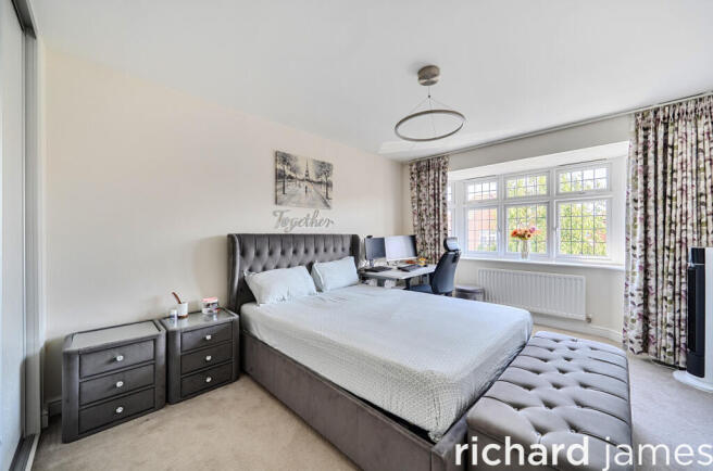Berryfield, Swindon, SN3 photo 4