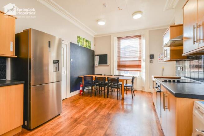 9 bed End of Terrace for sale Image 5