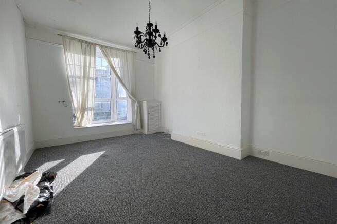 Spacious+lounge