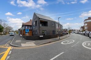 Flat 2, 70 Queens Quarters, Cricket Green, Mitcham CR4 4GD