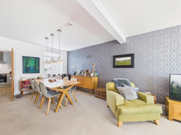open plan lounge & dining room