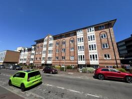 Flat 6, Andwell Court, Trinity Place, Eastbourne BN21 3DB
