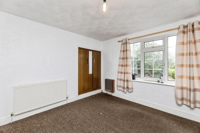 2 bed Terraced for sale Image 5