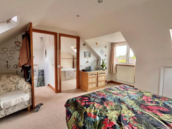 BEDROOM 1