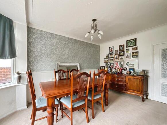 3 bed Semi-Detached for sale Image 7