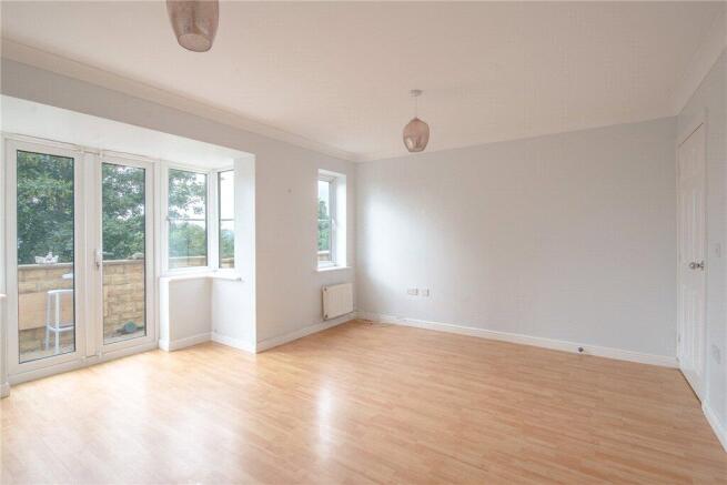 4 bed Detached for sale Image 7